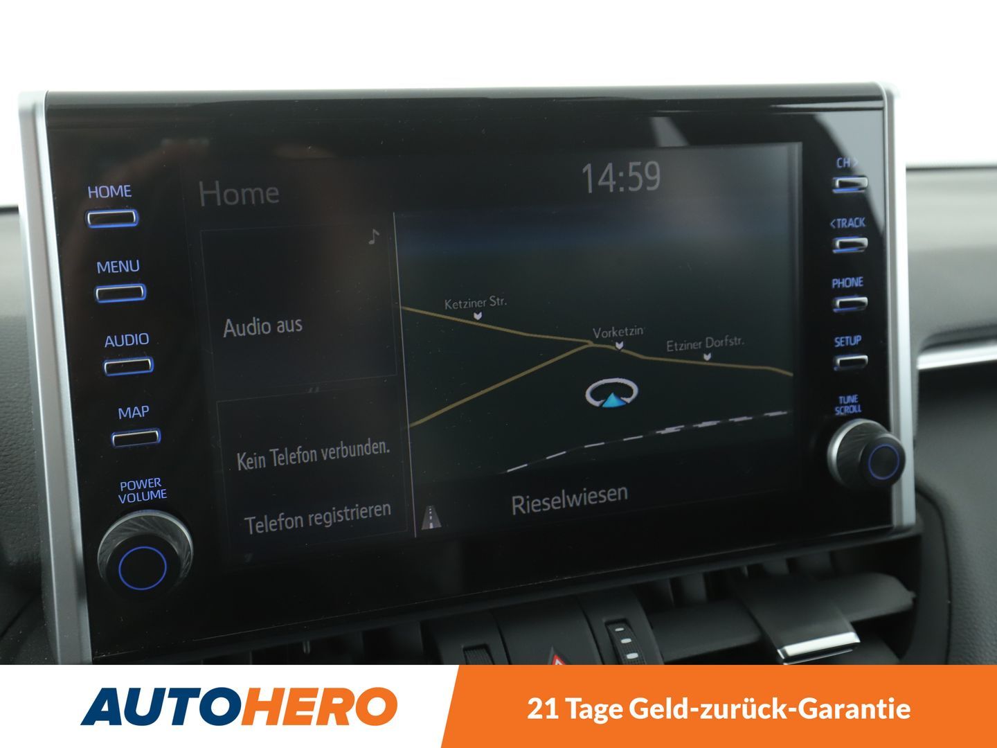 Toyota RAV 4 2.5 Hybrid 4x4 - Samsaru's Car Outlet