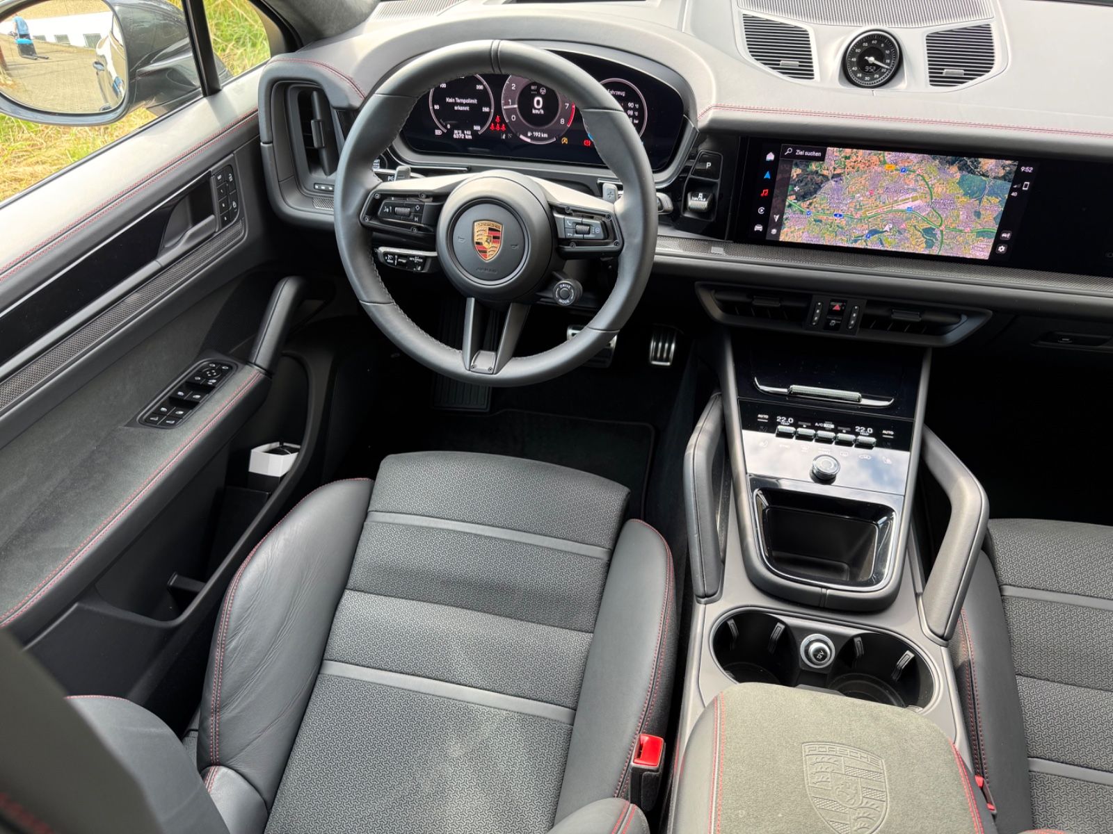 Porsche Cayenne Coupe GTS 22" HA-Lenkung AHK LP 167 t€