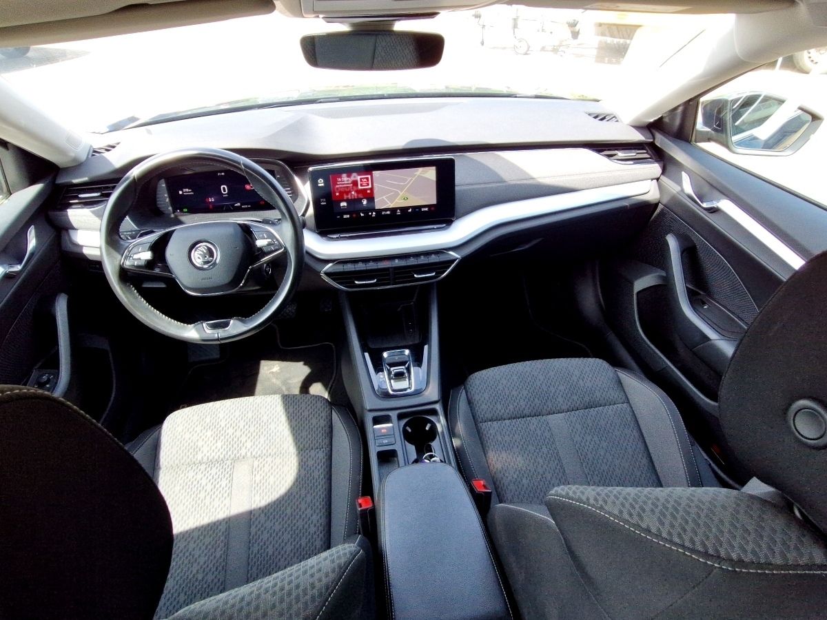 Skoda Octavia Combi 2.0 TDI DSG - Samsaru's Car Outlet