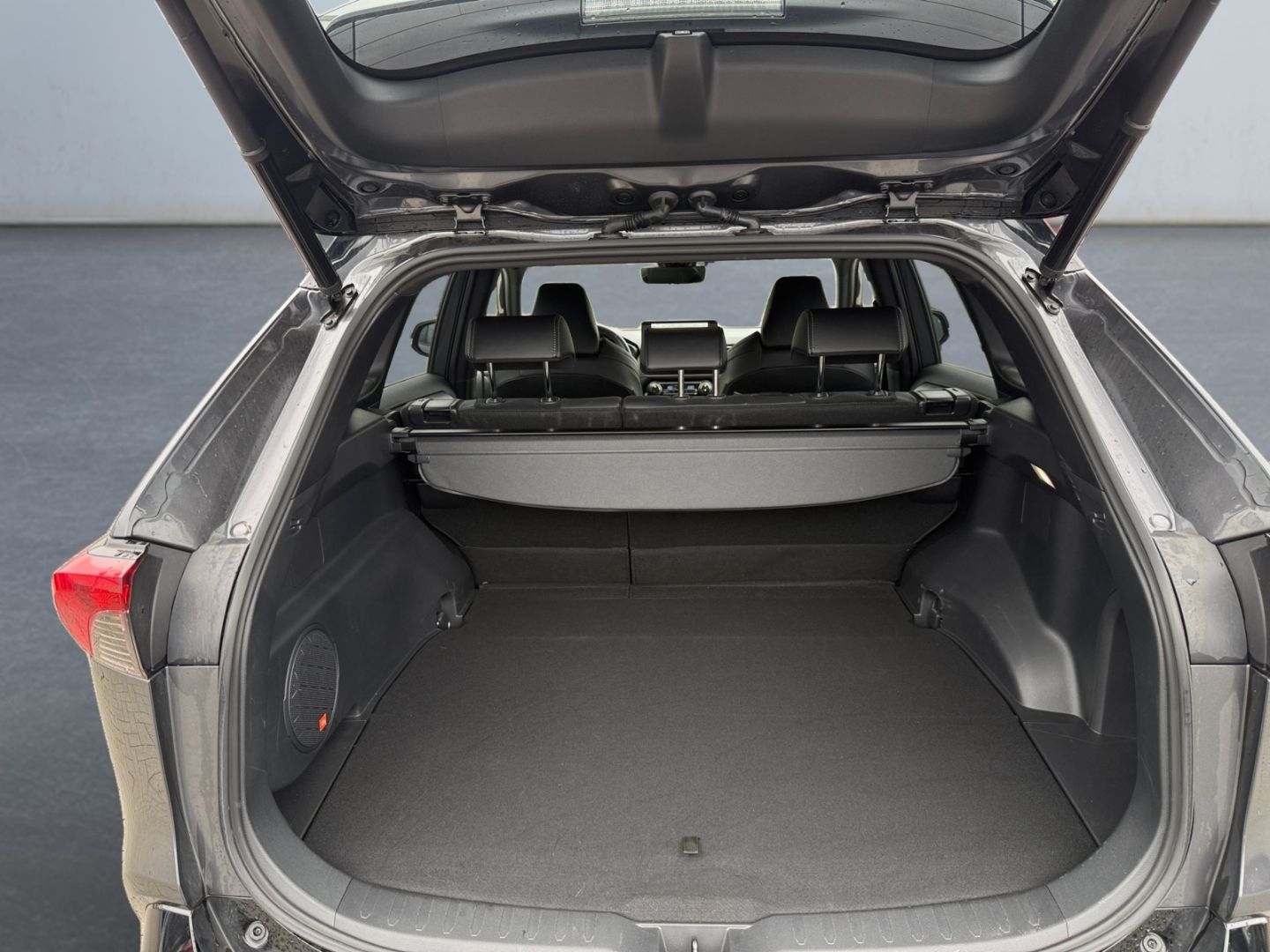 Toyota RAV 4 Plug-in-Hybrid GR SPORT - Samsaru's Car Outlet