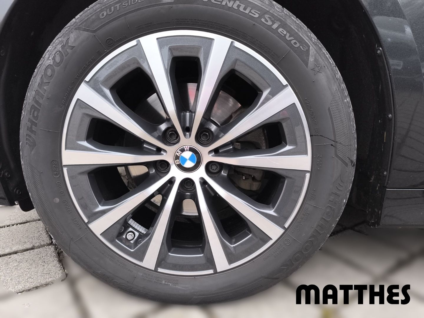 BMW 320 d xDrive Lendenwirbelstütze Ambiente-Beleuch