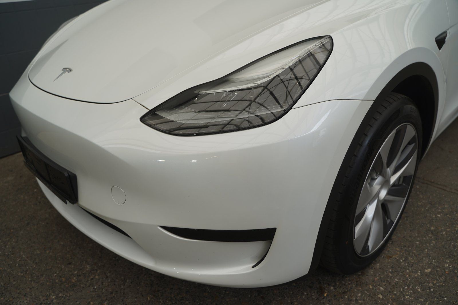 Tesla Model Y Standard Range RWD *1. Hand*unfallfrei*