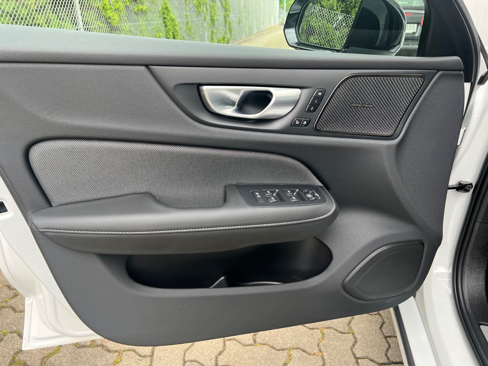 Volvo S60 B5 AWD Geartronic Ultimate Dark -40%