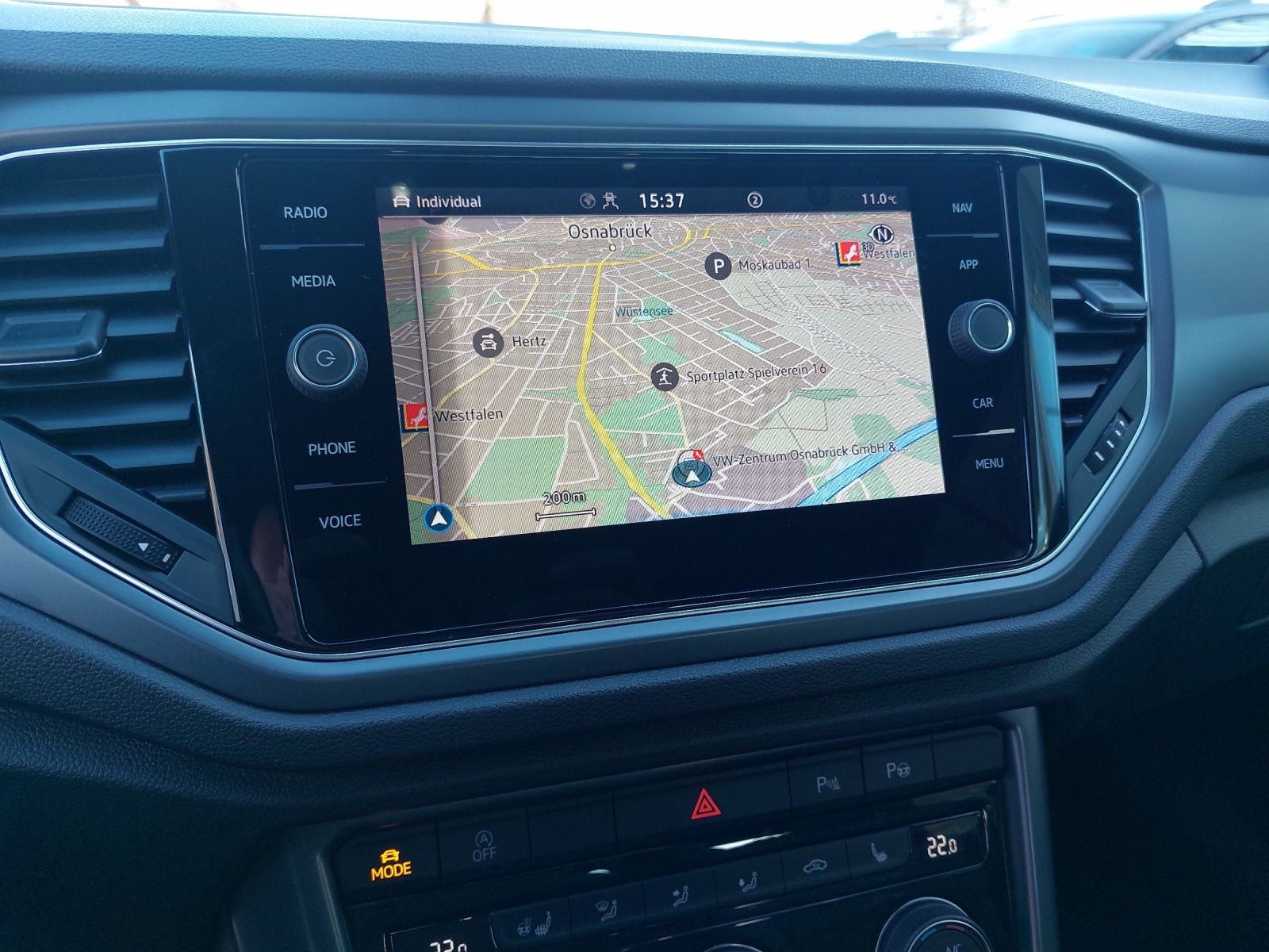 Volkswagen T-Roc R-Line Black - Samsaru's Car Outlet