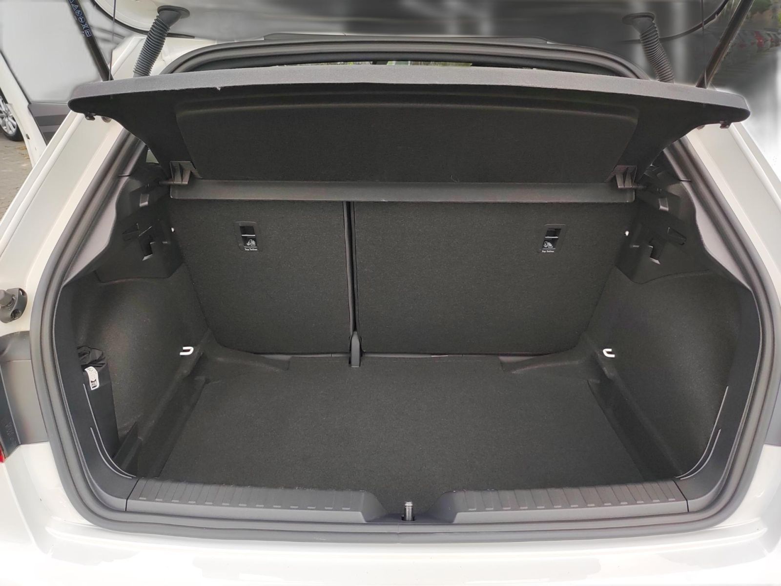 Audi A1 Sportback 25 TFSI S line int. S tronic *SHZ*