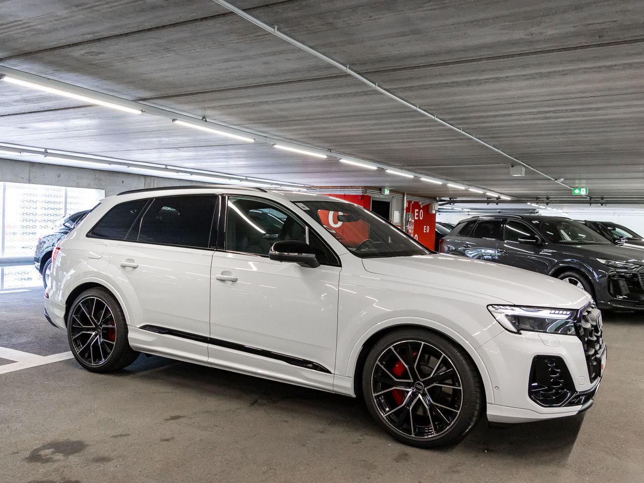 Audi Q7 SUV TFSIe S line 60 TFSI e quattro tiptronic