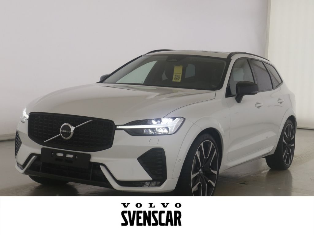 Volvo XC60 Ultra Dark AWD B5 Benzin EU6d HUD AD AHK Di