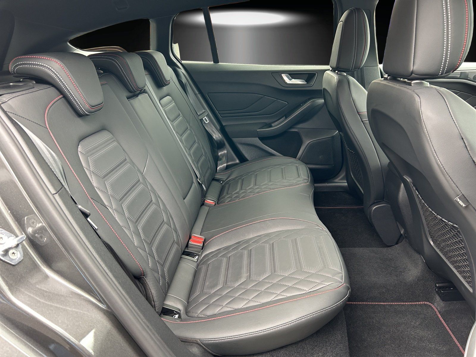 Ford Focus 1.0 ST-Line X Aut./LED/ACC/KAMERA/NAVI/AHK