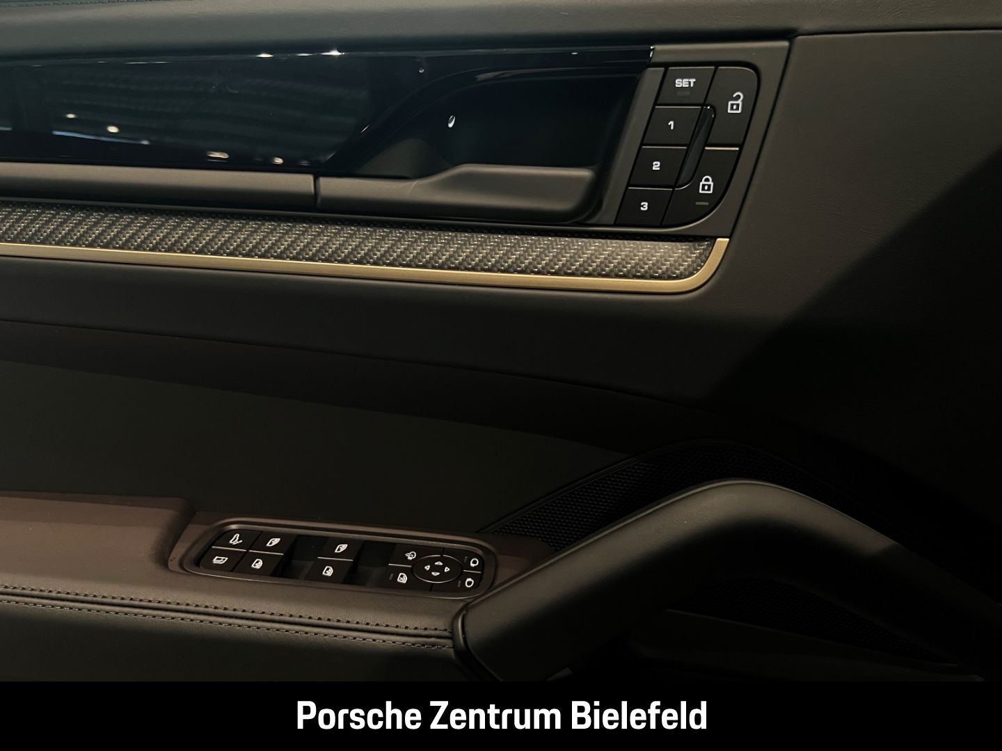 Porsche Cayenne S E-Hybrid BOSE Sportabgasanlage LED