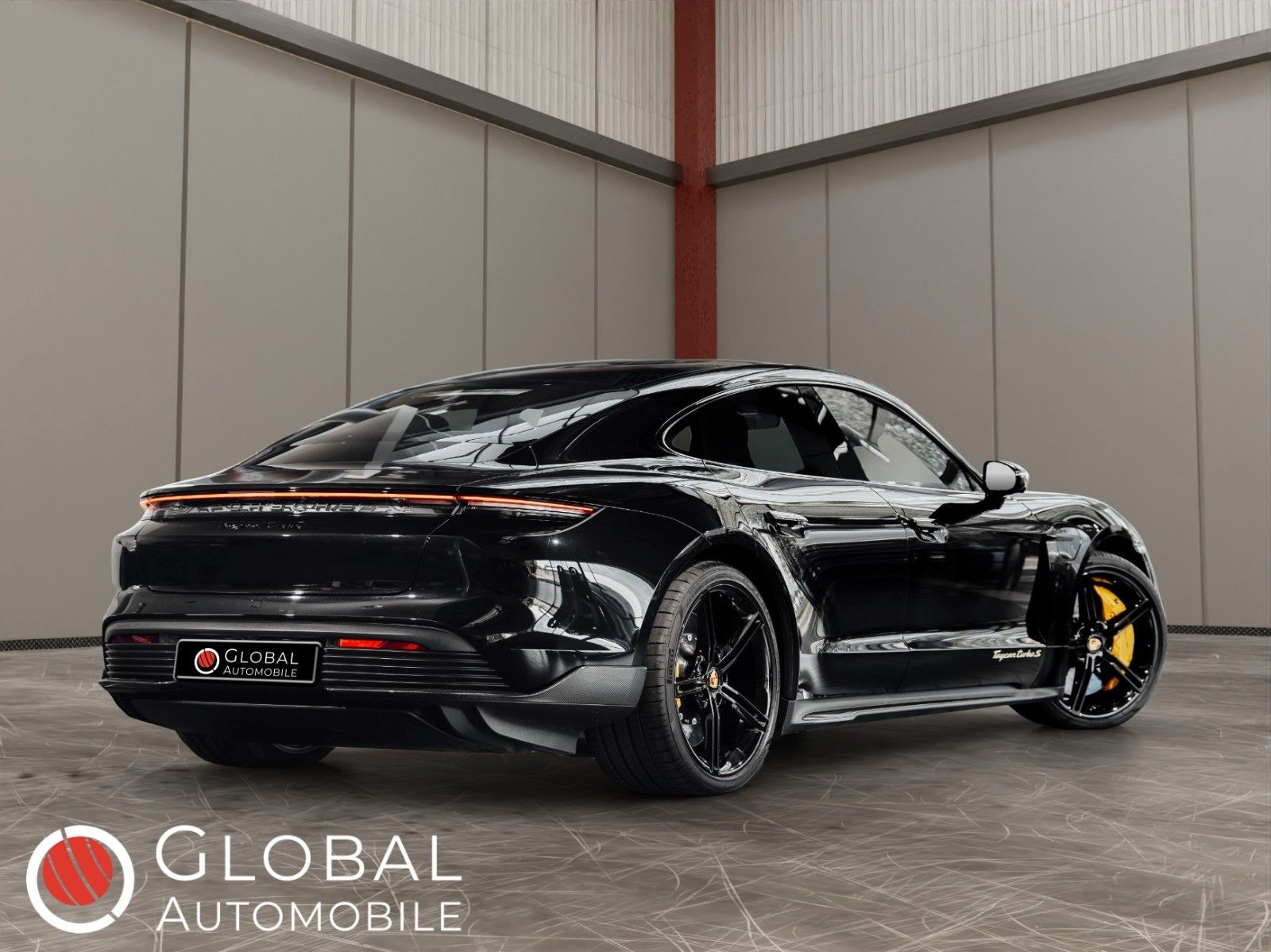 Porsche Taycan Turbo S WARRANTY°MATRIX°VENT°PANO°BOSE°