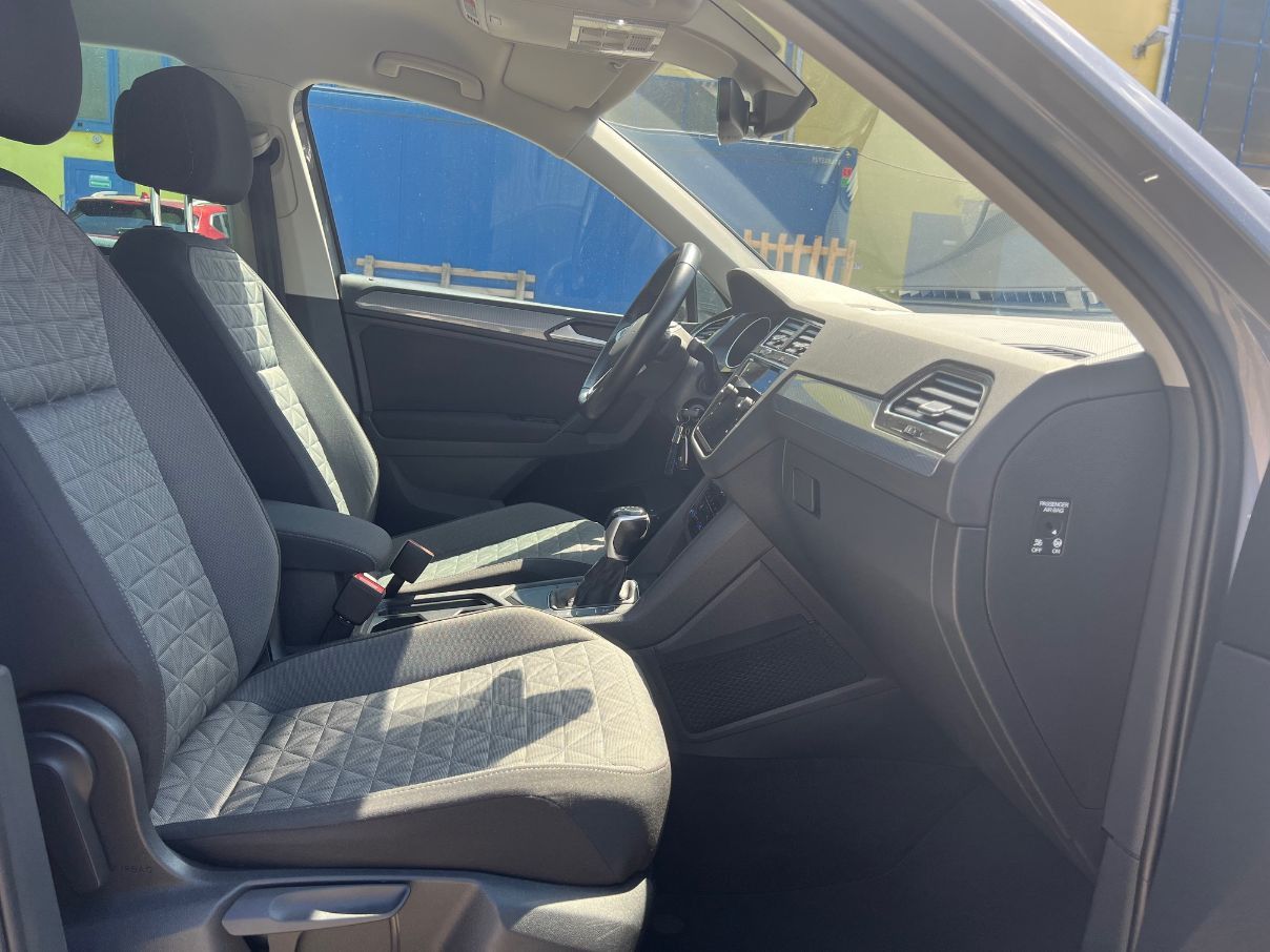 Volkswagen Tiguan LIFE - Samsaru's Car Outlet