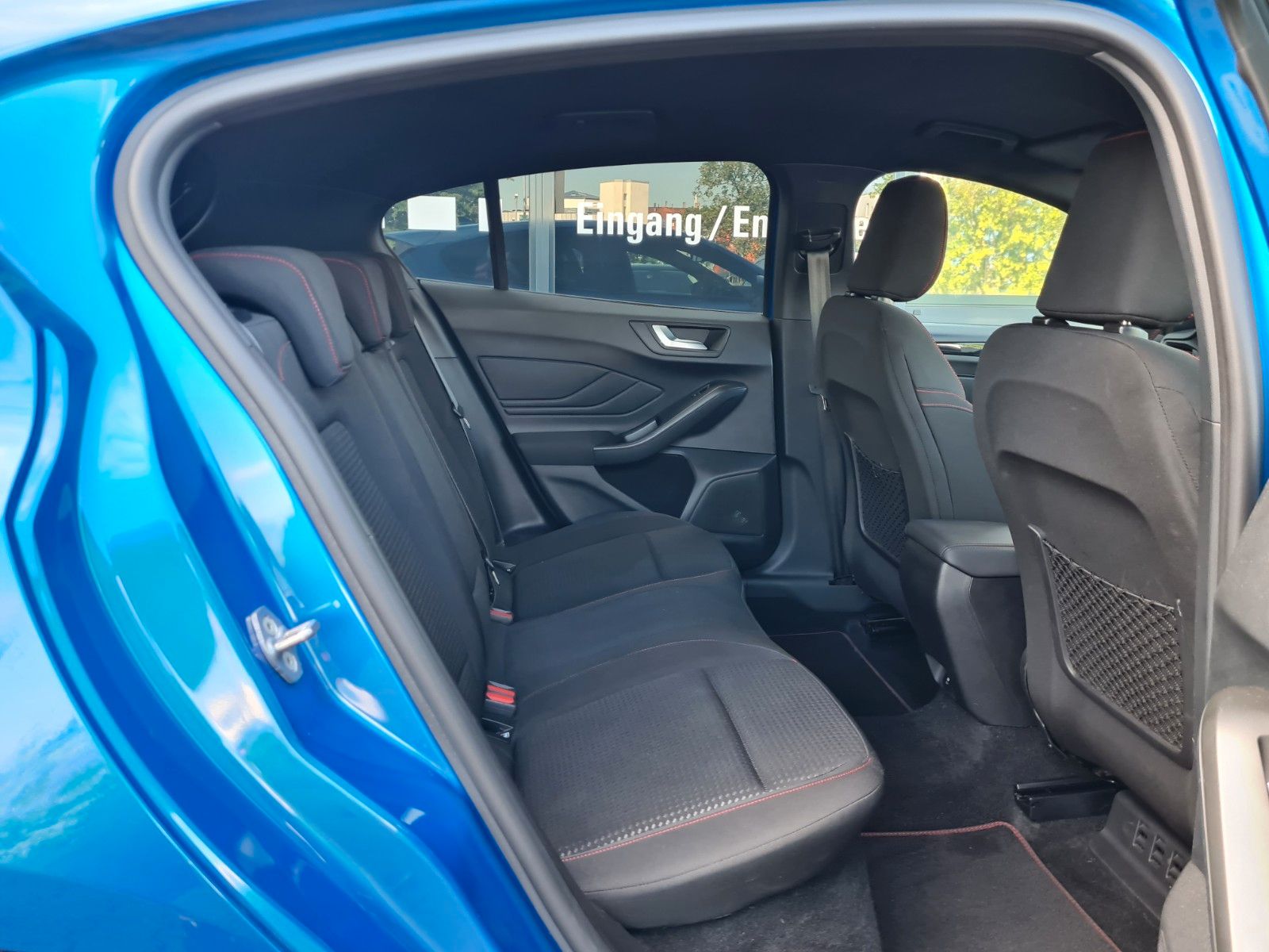 Ford Focus ST-Line X AUT - ASSISTS - HUD - WINTER -