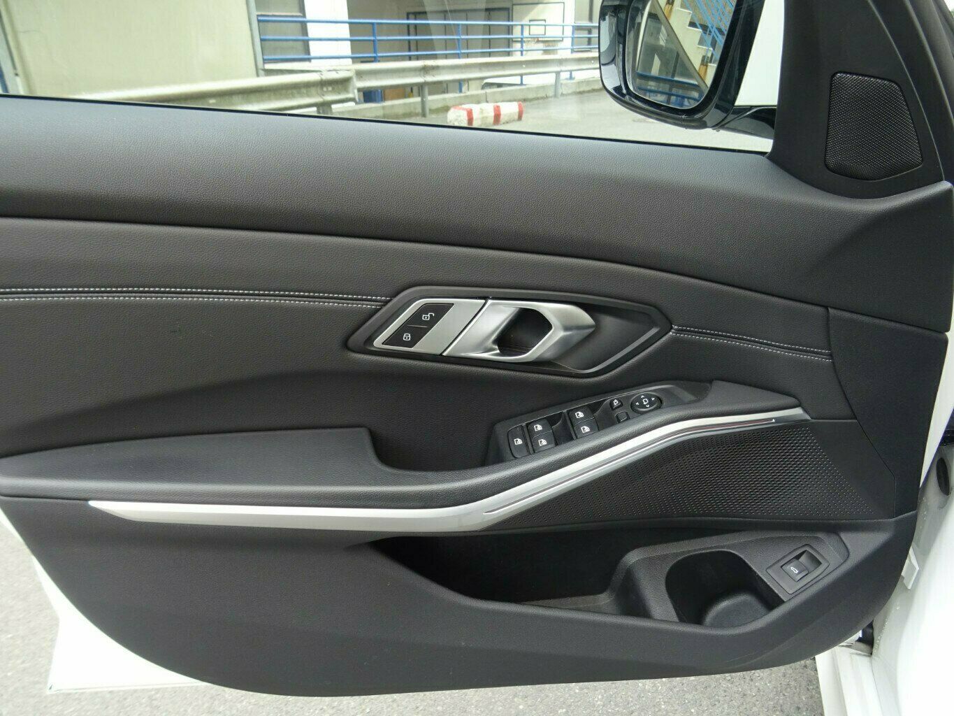 BMW 320D Sportline xDrive - Samsaru's Car Outlet