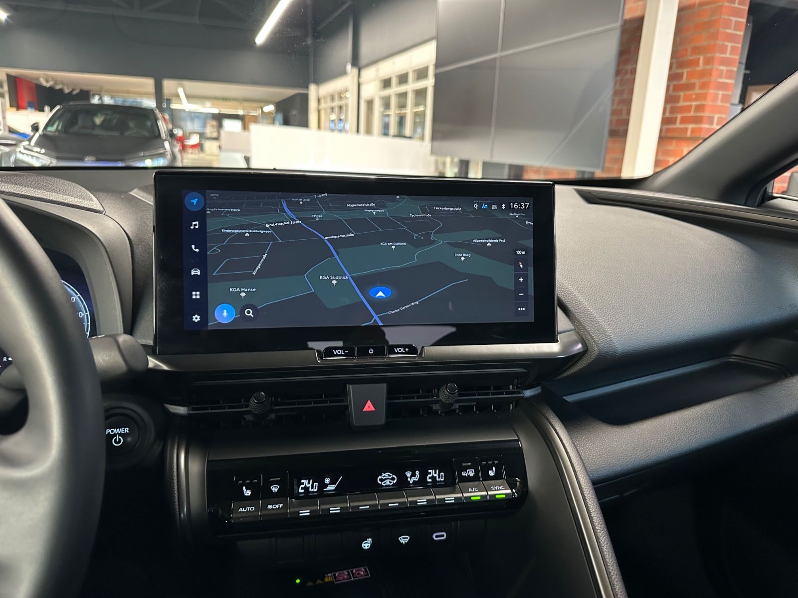Toyota C-HR Hybrid FWD - Samsaru's Car Outlet