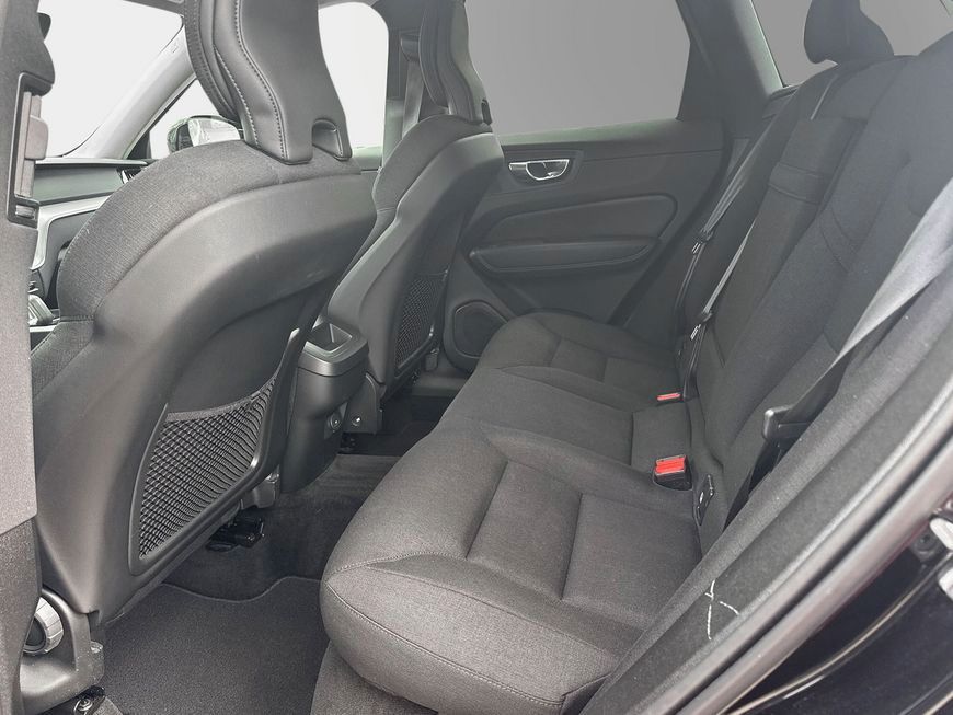 Volvo XC60 B5 D AWD Geartr. Momentum Pro AHK WINTER