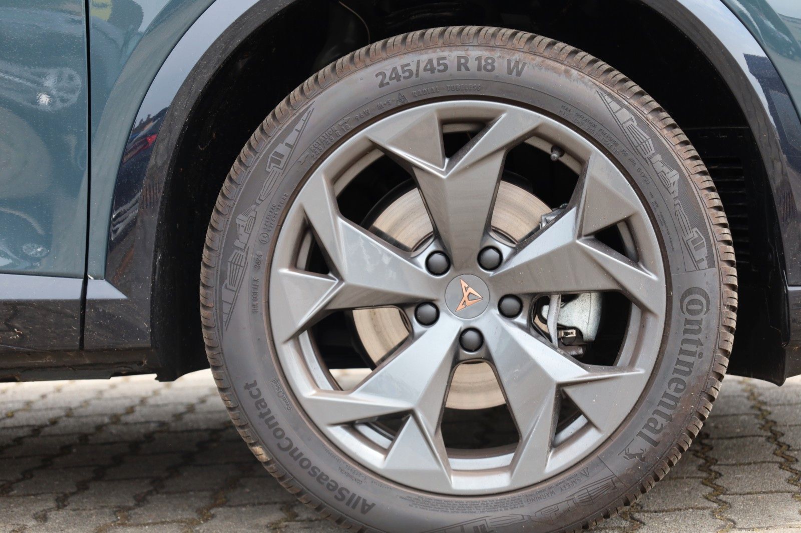 Cupra Formentor 1.5 eTSI - Samsaru's Car Outlet