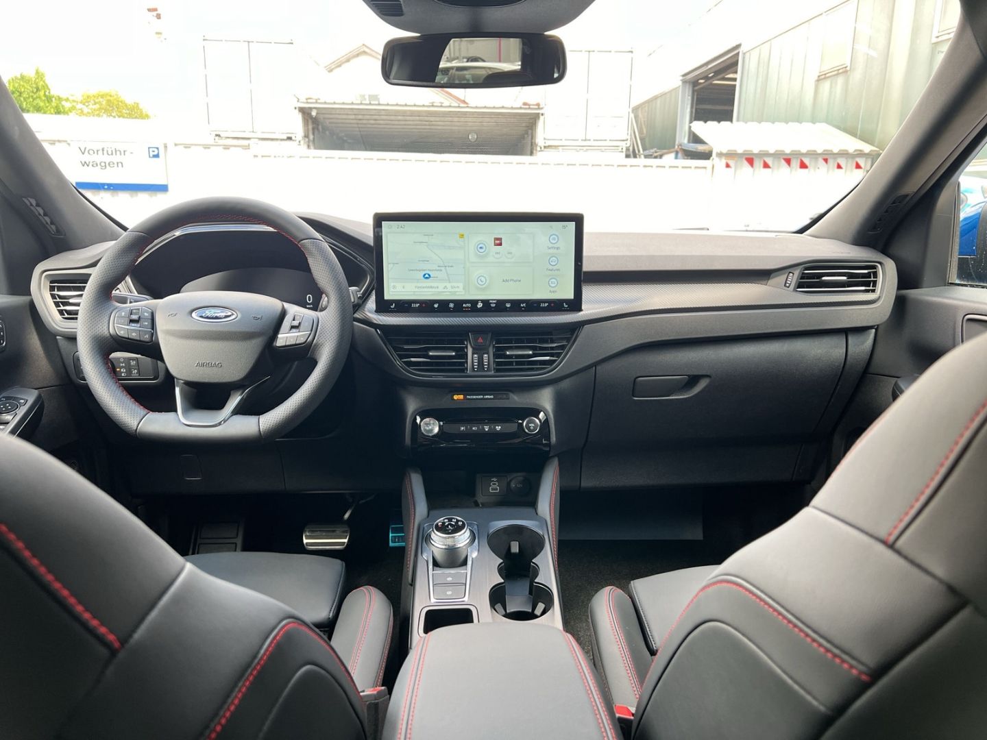 Ford Kuga ST-Line X PHEV - Samsaru's Car Outlet