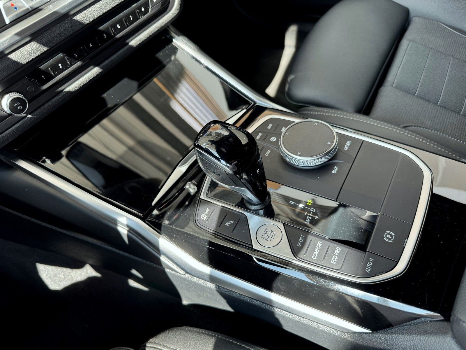 BMW 320d Touring Sport Line - Samsaru's Car Outlet