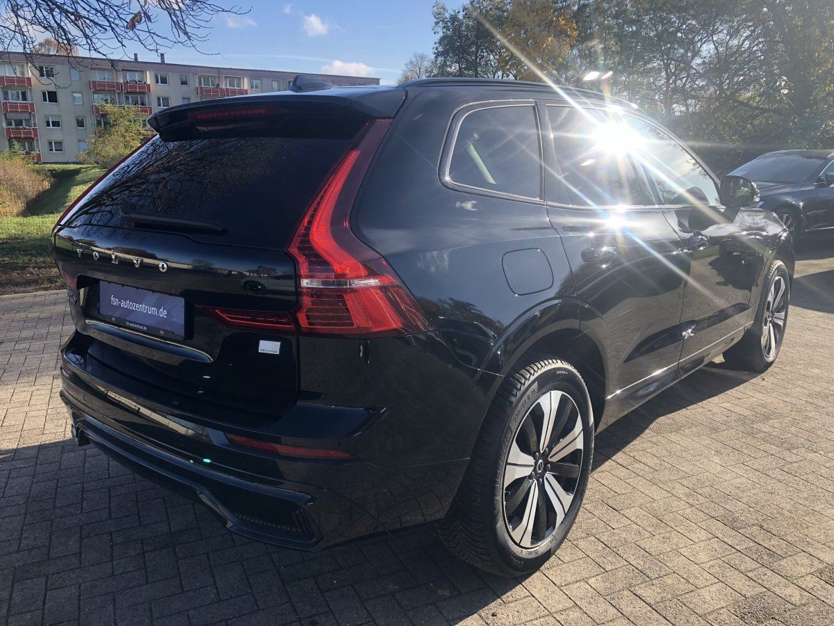 Volvo XC60 T6 AWD Plus Dark Plug in Hybrid