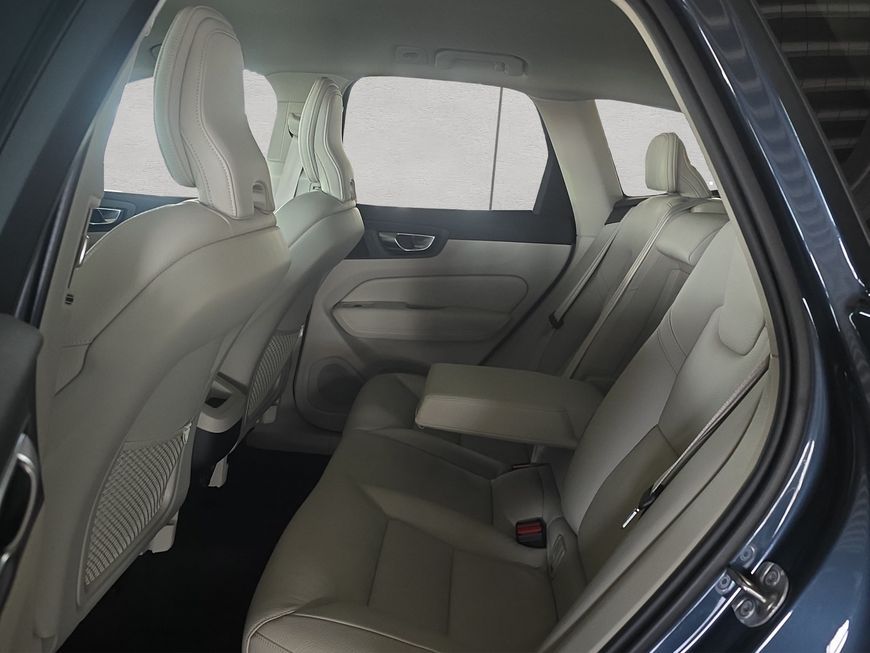 Volvo XC60 B5 B AWD Core