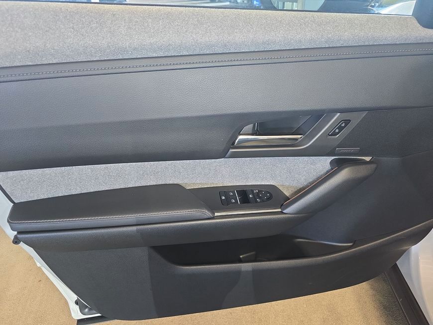 Mazda MX-30 e-SKYACTIV EV MAKOTO