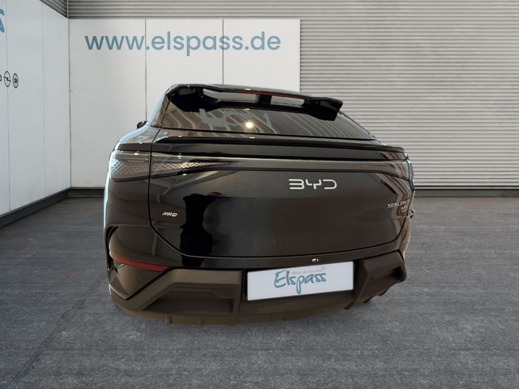 BYD Sealion 7