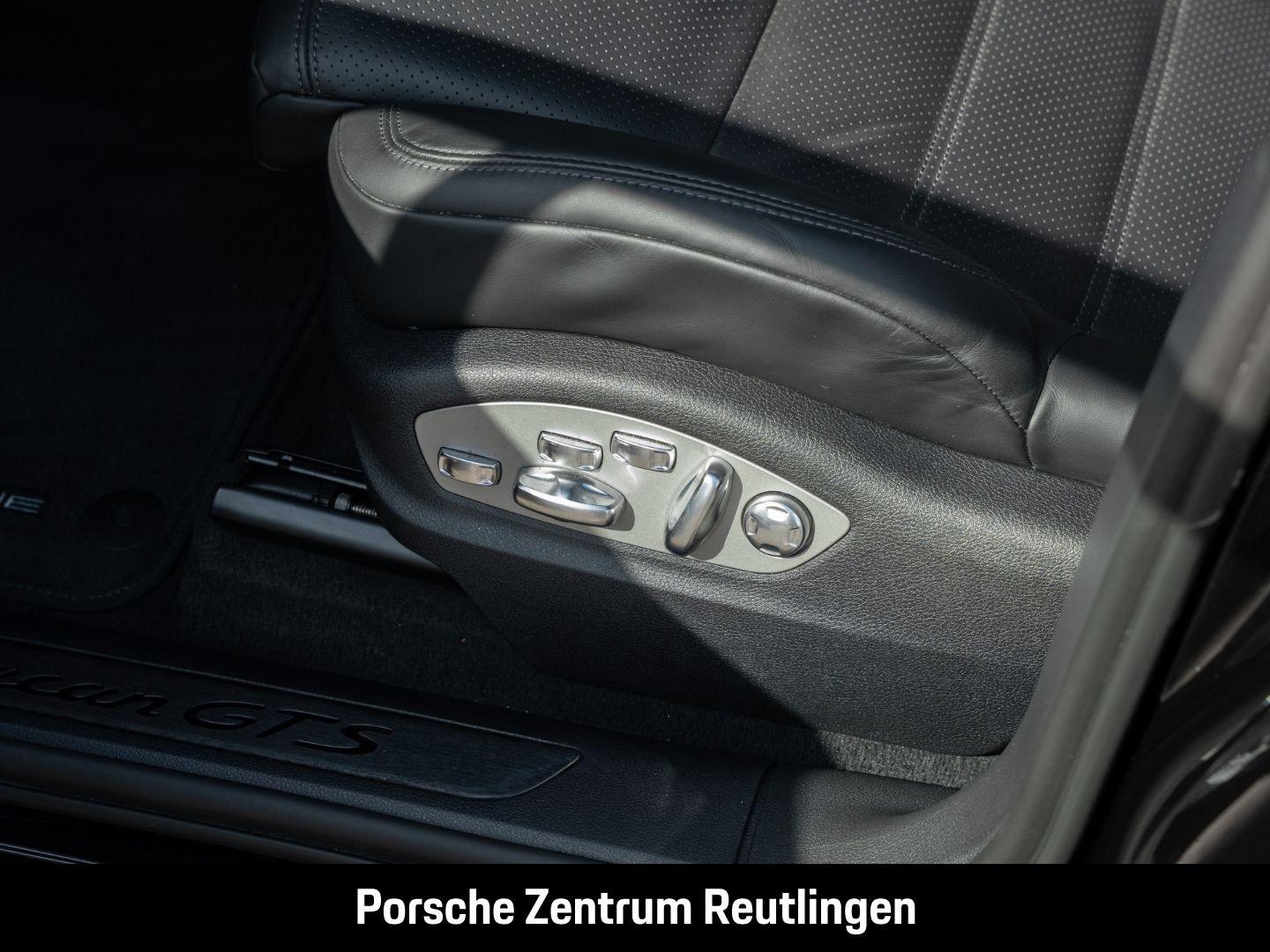 Porsche Macan GTS Panorama Surround-View Luftfederung