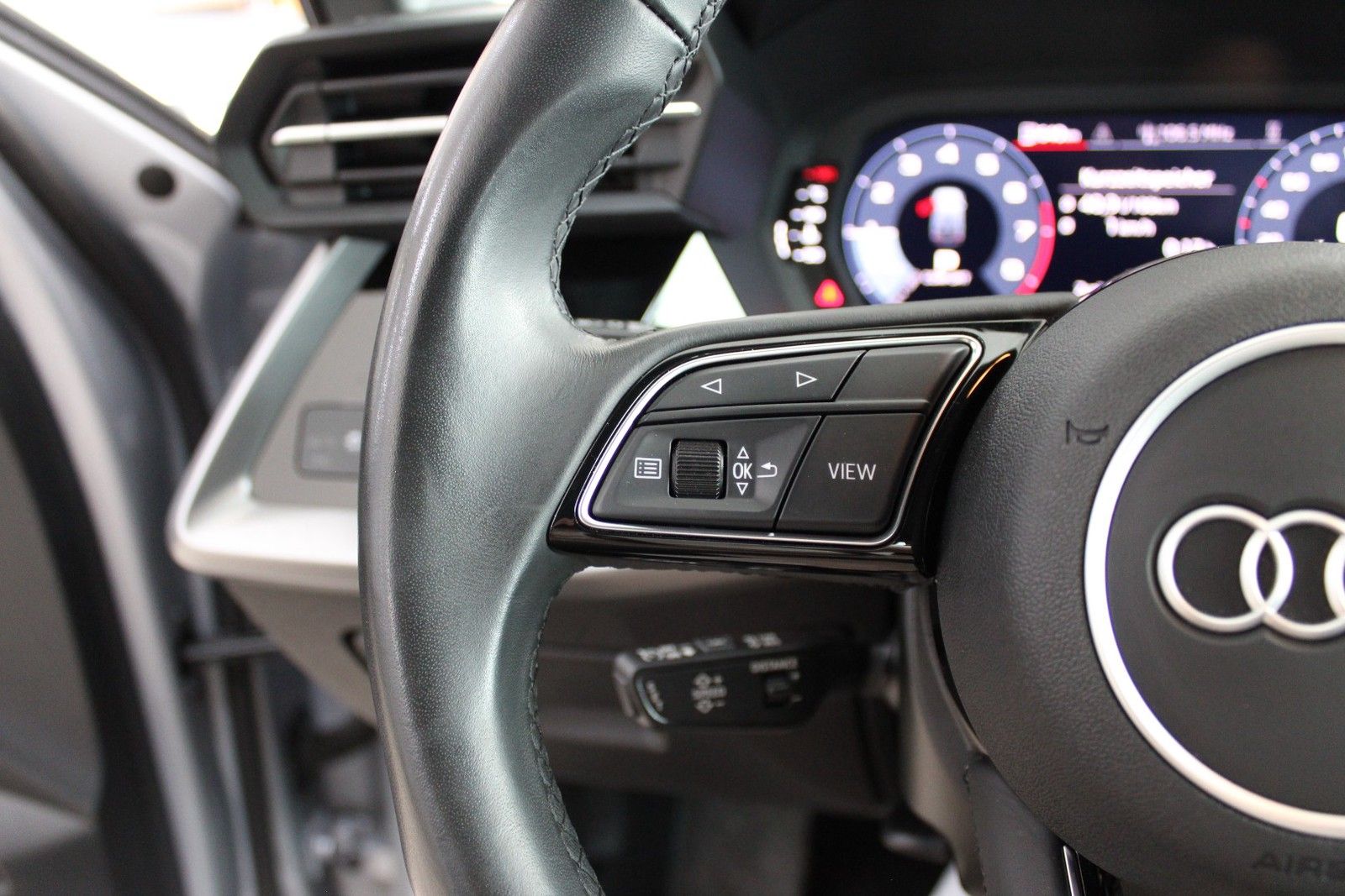 Audi A3 Sportback 35 TFSI Sport - Samsaru's Car Outlet