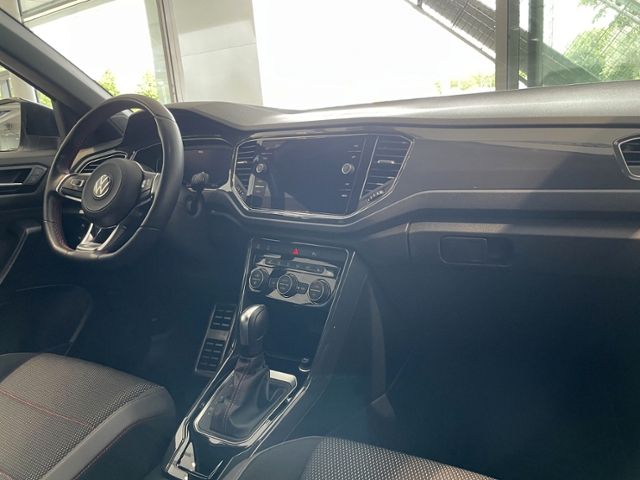 Volkswagen T-Roc 1.5 DSG Sport R-Line - Samsaru's Car Outlet