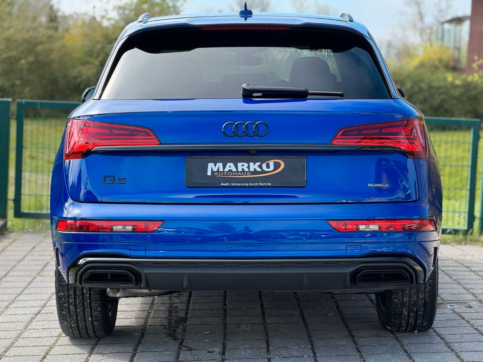 Audi Q5 40 TDI quattro S-line - Samsaru's Car Outlet