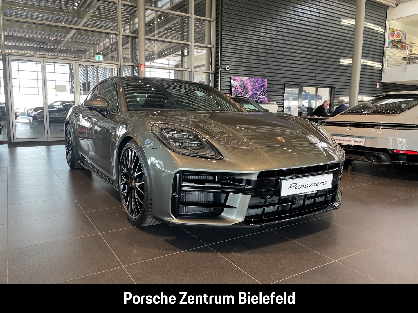 Porsche Panamera 4S E-Hybrid Surround-View Luftfederung