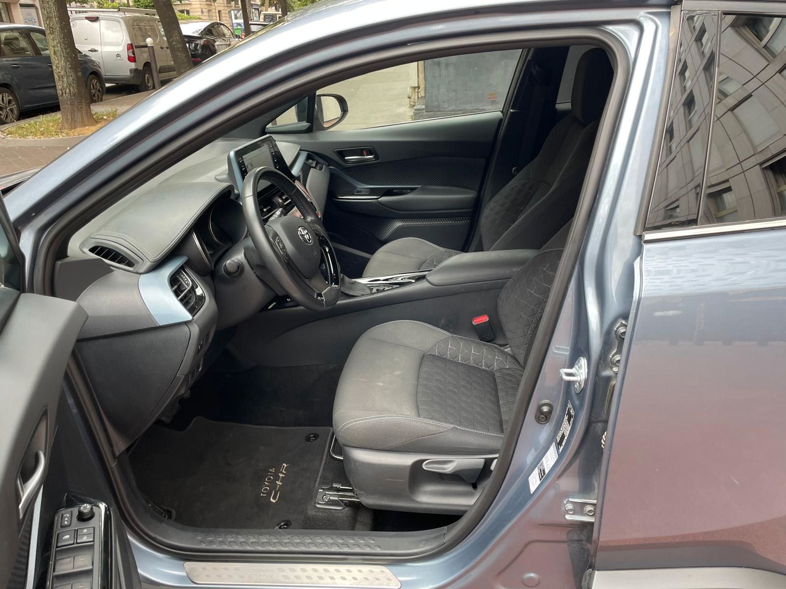 Toyota C-HR 2.0 HYBRIDE 184h EDITION - Samsaru's Car Outlet