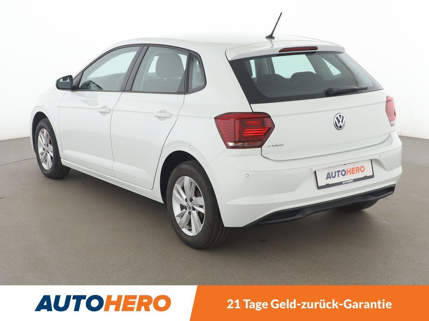 Volkswagen Polo 1.0 TSI Comfortline - Samsaru's Car Outlet