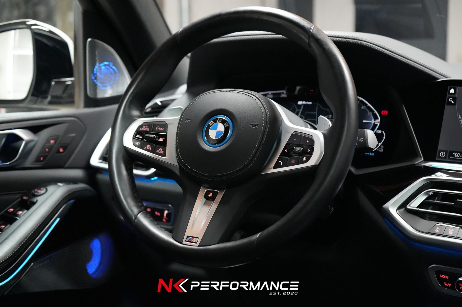 BMW X5 xDrive 45 e M Sport / M-SITZE / B&W / PANO