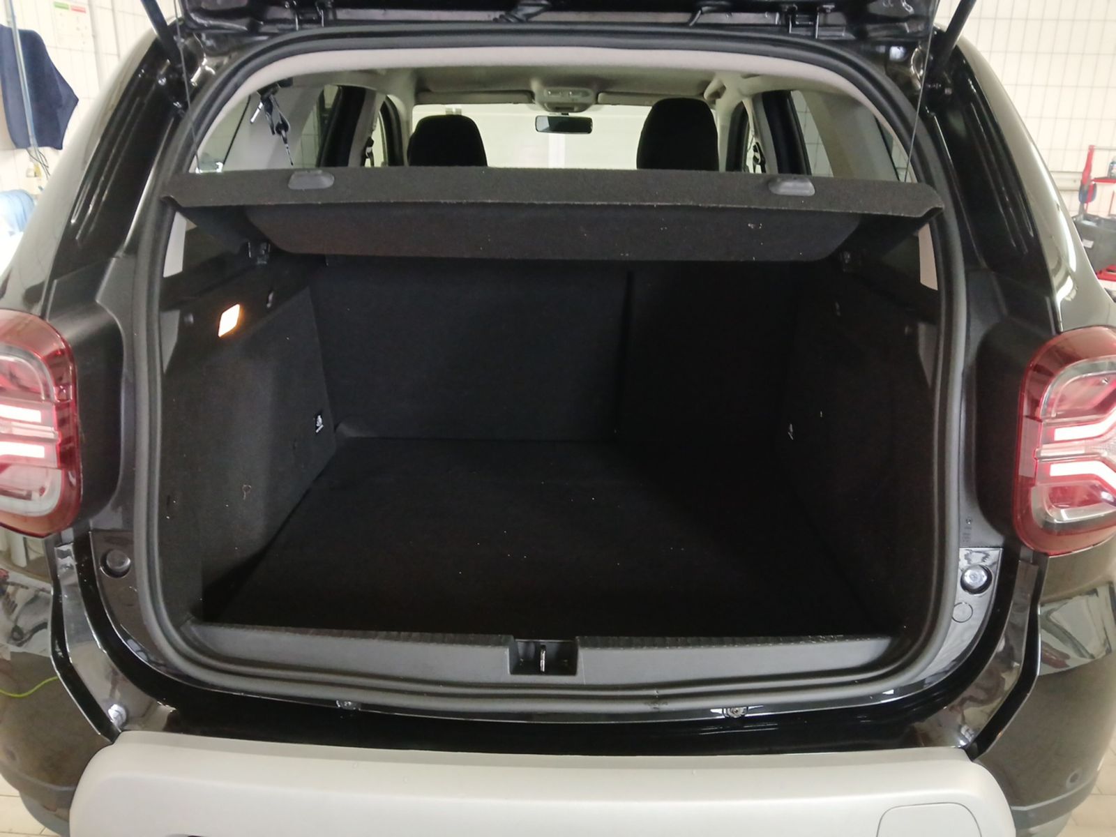 Dacia DUSTER Prestige TCe 100 ECO-G 2WD" → "Dacia DUSTER Prestige 2WD - Samsaru's Car Outlet