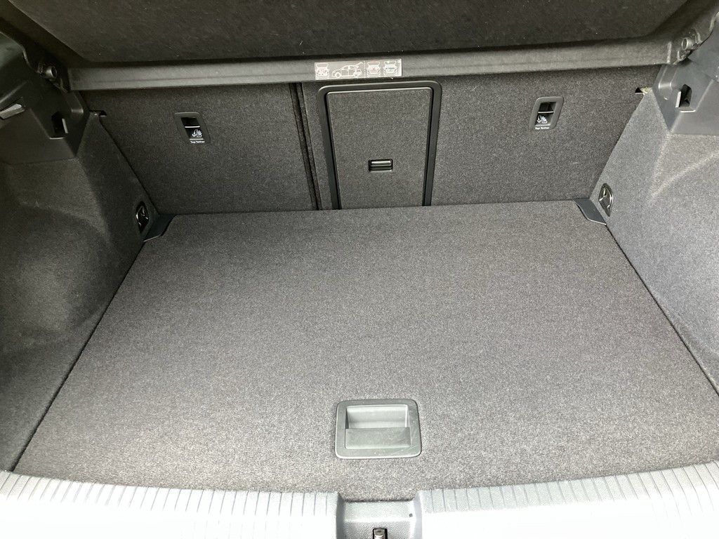 Volkswagen T-Roc 1.5 TSI DSG Style - Samsaru's Car Outlet