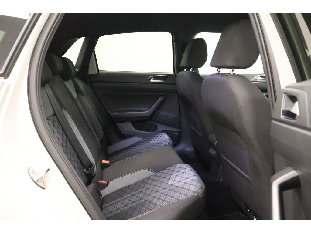 Volkswagen Polo VI 1.0 TSI R-Line DSG,Navi,Matrix,RFK