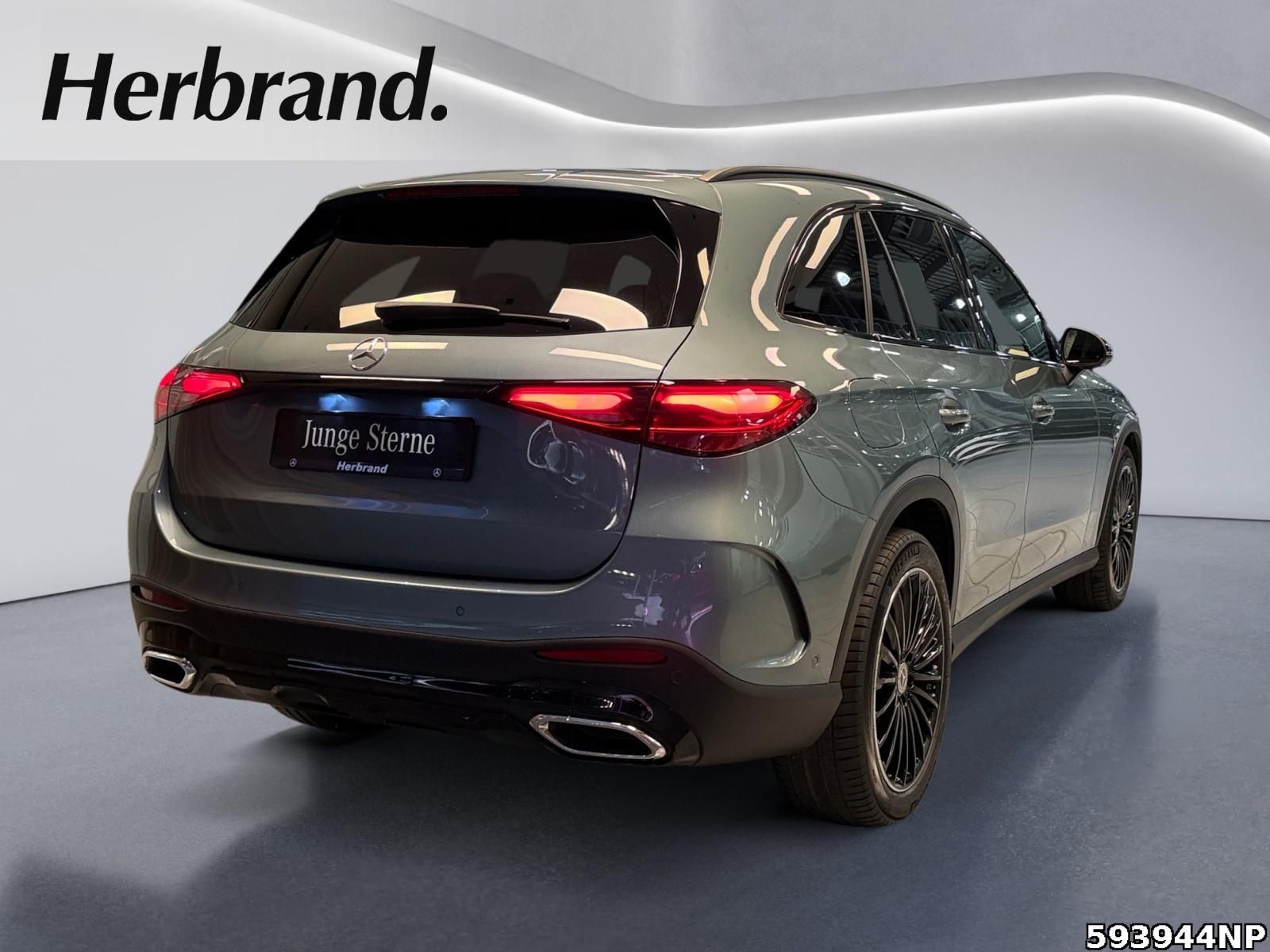 Mercedes-Benz GLC 300 4M AMG Night Pano AHK 360° DISTRONIC 20"