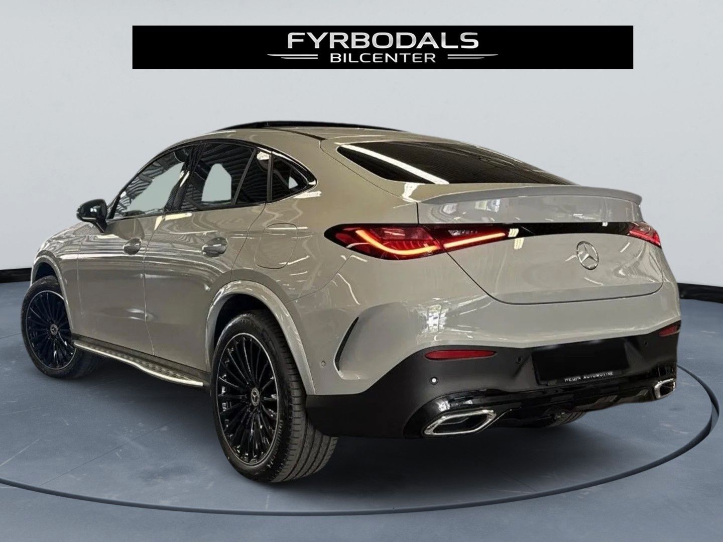 Mercedes-Benz GLC 300de 300 de 4Matic AMG 333hp Panorama *VAT*