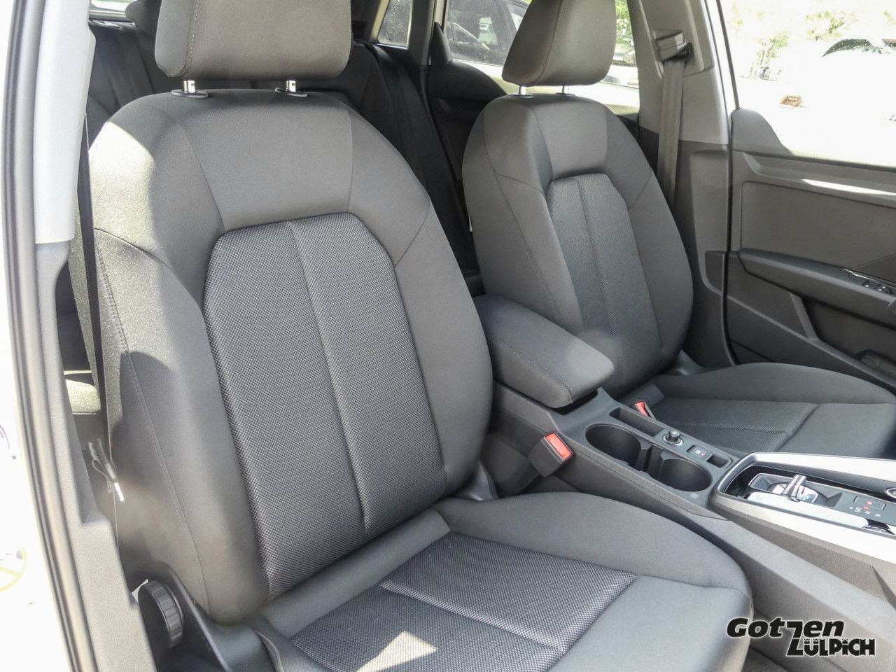 Audi A3 Sportback 35 TFSI S line - Samsaru's Car Outlet