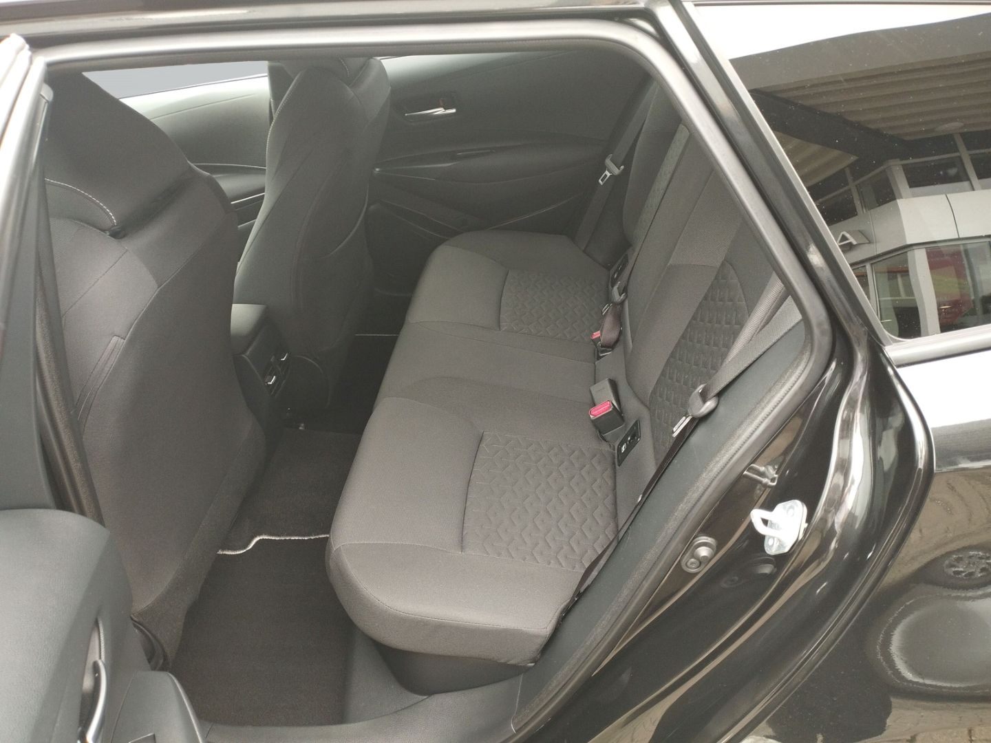 Toyota Corolla Touring Sports Hybrid Team D - Samsaru's Car Outlet