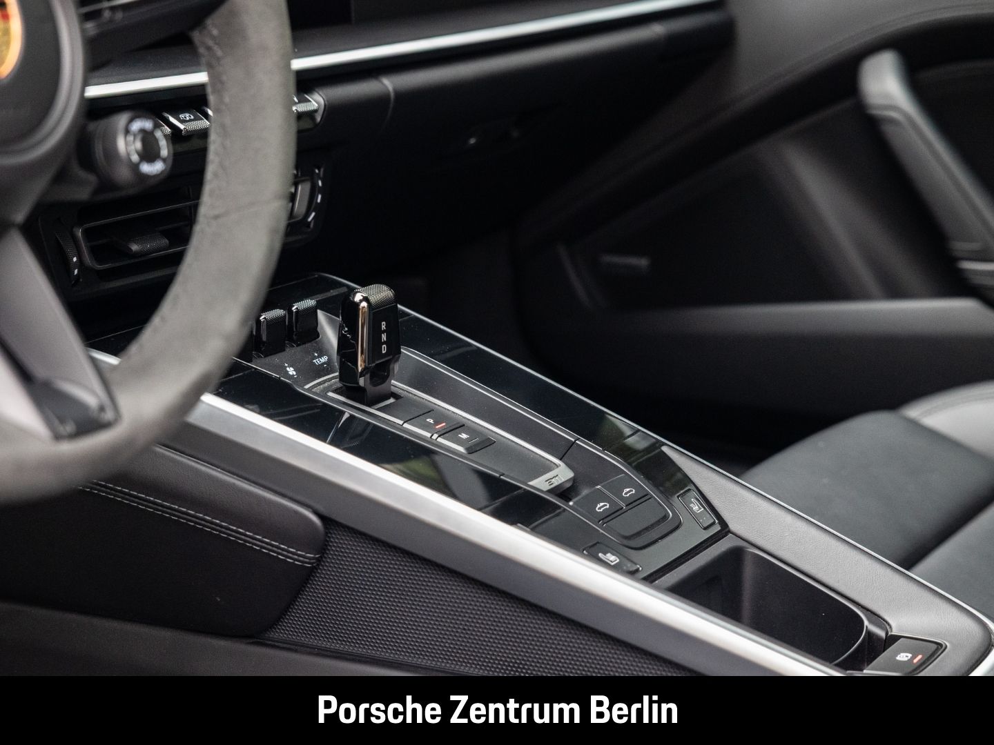 Porsche 992 911 Targa 4S BOSE Sportabgas SportDesign LED