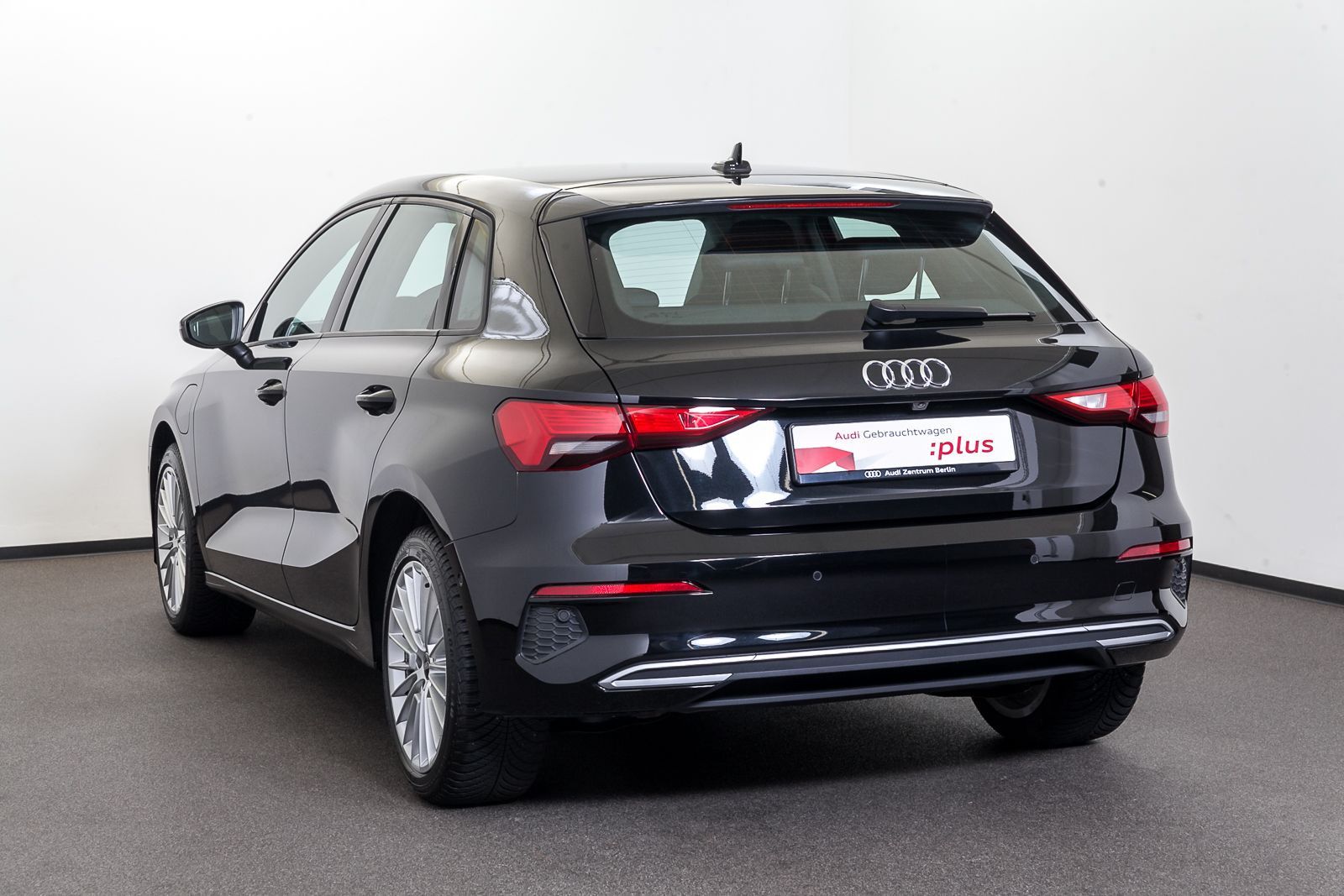 Audi A3 Sportback 40 TFSI e Advanced S tr. - Samsaru's Car Outlet
