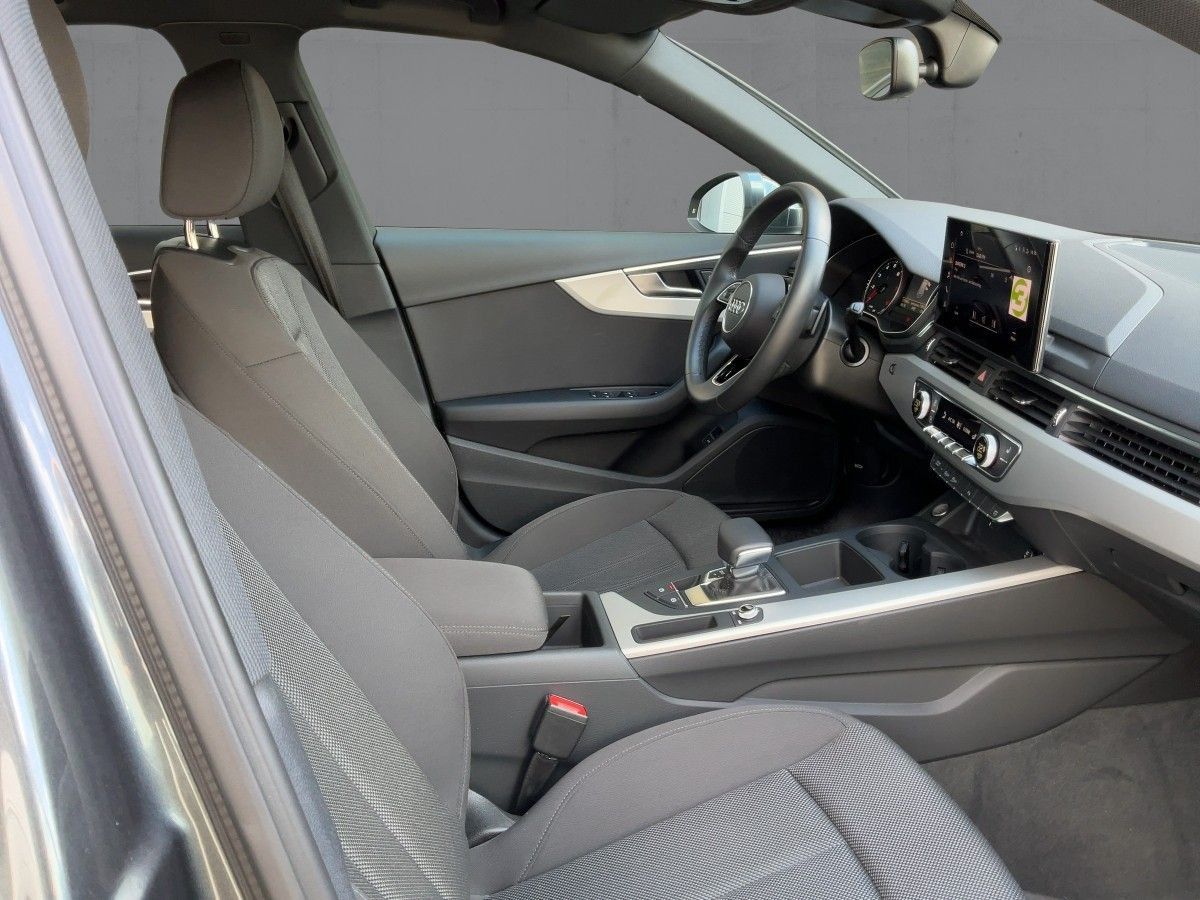 Audi A4 Avant 40 TFSI S-LINE - Samsaru's Car Outlet