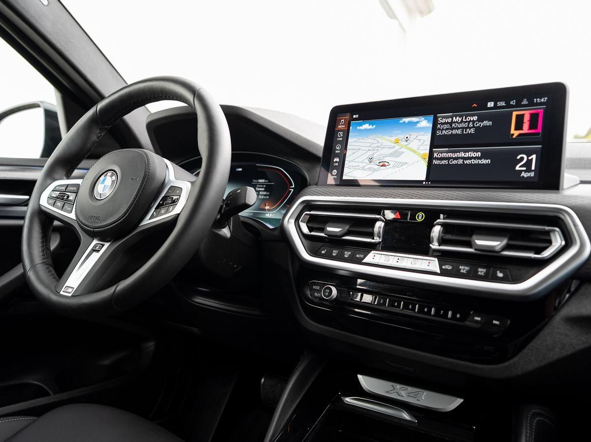 BMW X4 xDrive30i M-Sport AHK PANO HuD ACC Laser KoZg