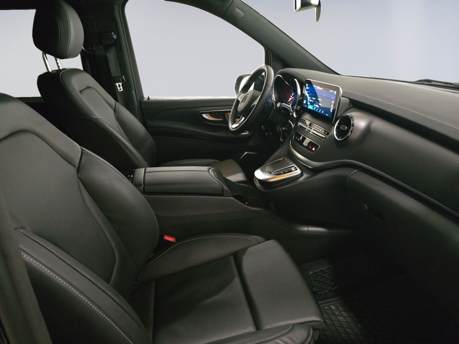 Mercedes-Benz V250d AMG Lang - Samsaru's Car Outlet