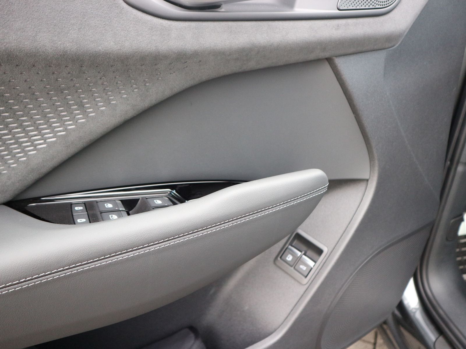 Audi Q3 SUV e-hybrid S tronic S line*TECH PLUS*ACC*