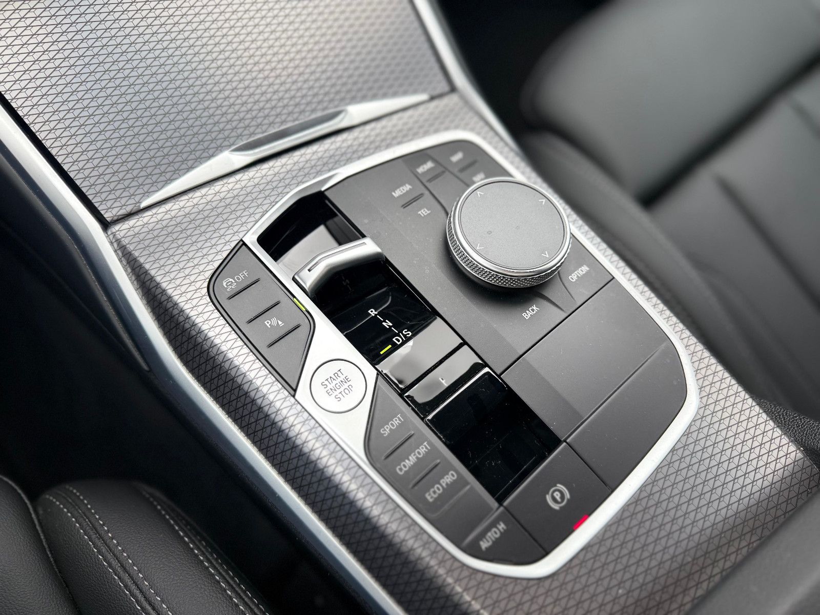 BMW 320 d Touring M-Sport xDrive - Samsaru's Car Outlet