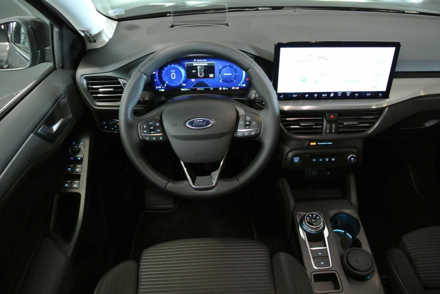 Ford Focus Turnier 1.5 E.Blue Aut. Titanium X +iACC