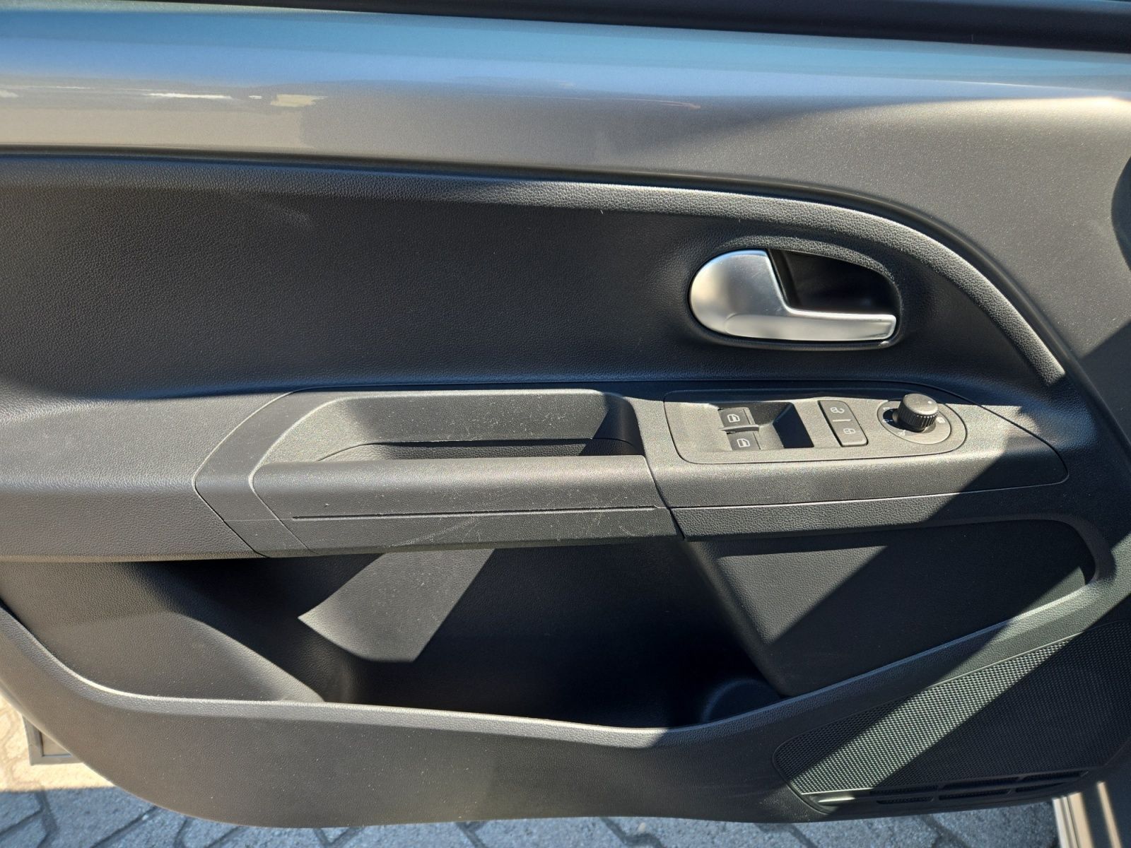 Volkswagen e-up! Style Plus - Samsaru's Car Outlet